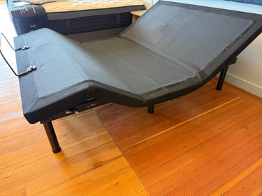 MLILY MS300 Adjustable Base at The Drift in Seattle - Head and Feet Positioned