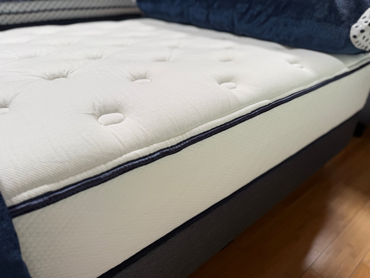 WinkBeds GravityLux - Medium at The Drift Seattle Mattress Store - side angle